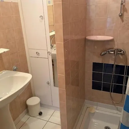 Maison De Cosy A 800m De La Avec Cour Privative Et Acces Wifi - Fr-1-231-161