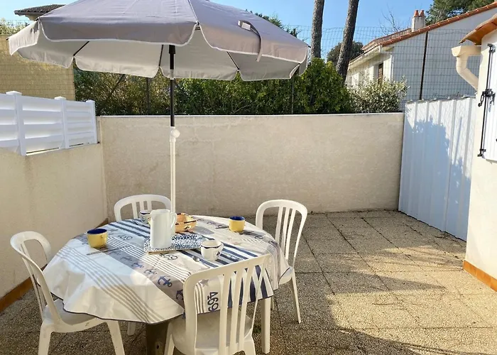 Maison De Cosy A 800m De La Avec Cour Privative Et Acces Wifi - Fr-1-231-161 Vakantiehuis