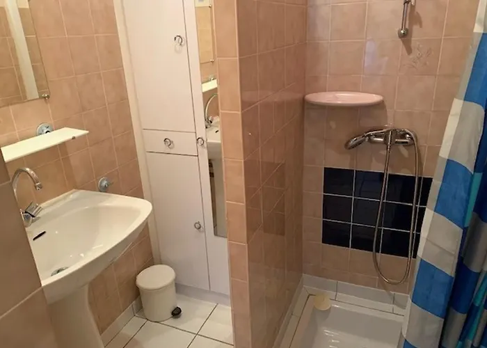 Maison De Cosy A 800m De La Avec Cour Privative Et Acces Wifi - Fr-1-231-161